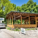 Hotel Kanet 2*