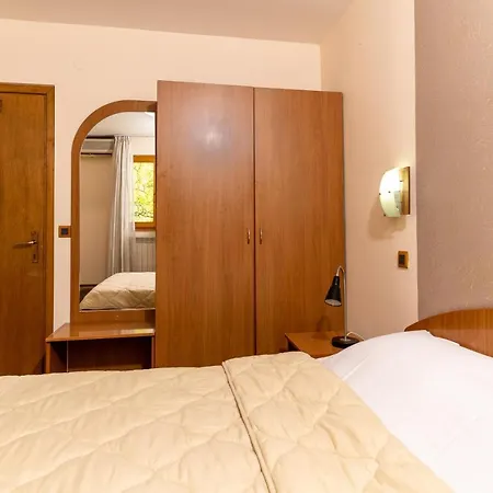Kanet Hotel