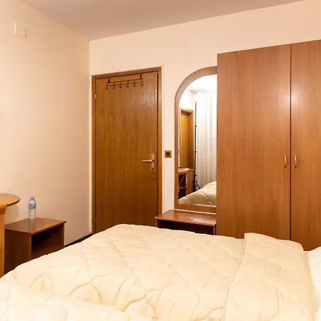 Hotel Kanet 2*