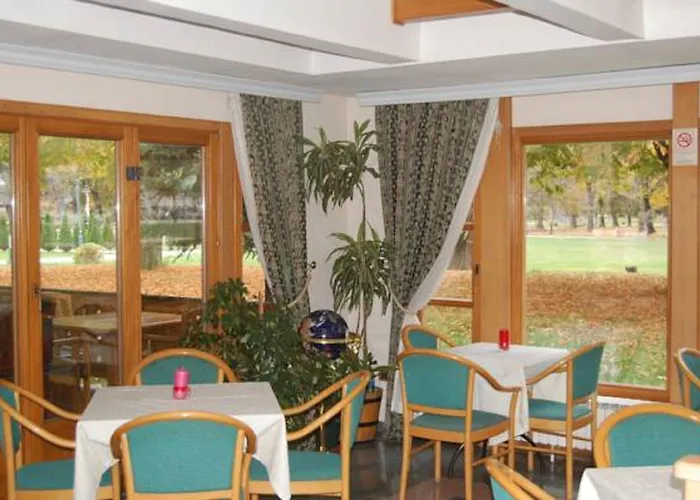 Kanet Otel Üsküp